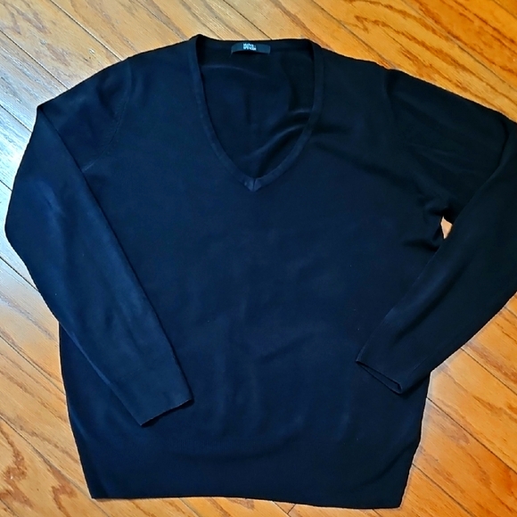 Marks & Spencer Sweaters - MARKS & SPENCER BLACK V NECK SWEATER sz UK 16/10